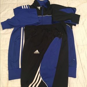 Adidas men’s soccer jacket and pants, size L